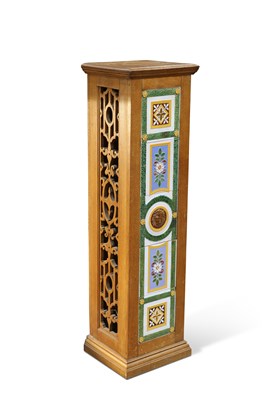 Lot 638 - AN ARTS AND CRAFTS OAK PEDESTAL WITH MINTON TILES