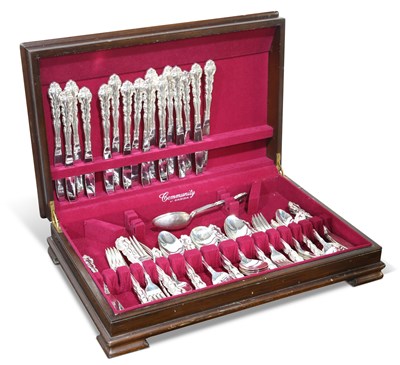 Lot 1022 - A SILVER-PLATE PART-CANTEEN OF FLATWARE, FOR EIGHT PERSONS
