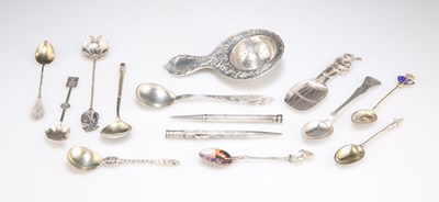 Lot 1174 - A GROUP OF CONTINENTAL AND FOREIGN SILVER