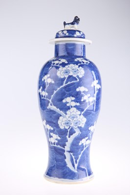 Lot 3081 - A CHINESE BLUE AND WHITE PORCELAIN PRUNUS PATTERN VASE AND COVER