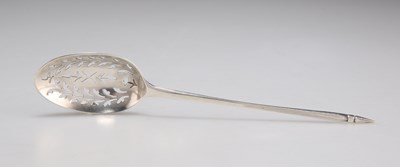 Lot 1202 - A GEORGE III SILVER MOTE SPOON