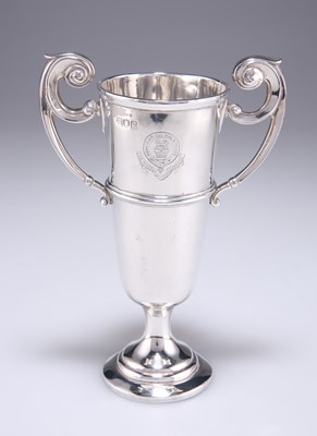 Lot 1409 - † AN EDWARDIAN SILVER TROPHY CUP