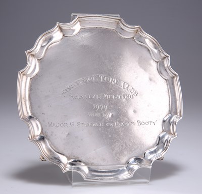 Lot 1014 - † AN ELIZABETH II SILVER WAITER, 'SINGAPORE TURF CLUB'