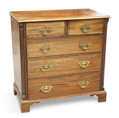 Lot 1257 - A GEORGE III STYLE MAHOGANY CHEST OF DRAWERS, 20TH CENTURY