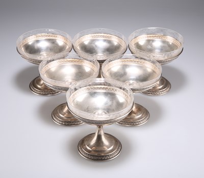 Lot 1204 - A SET OF SIX AMERICAN STERLING SILVER GLASS-LINED ICE CREAM DESSERT DISHES
