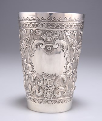 Lot 1414 - A LARGE VICTORIAN SILVER BEAKER