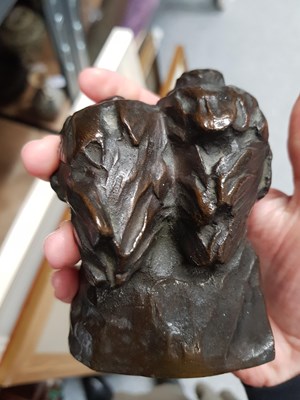 Lot 292 - FIRST HALF OF THE 20TH CENTURY, A CAST BRONZE GROUP OF A PAIR OF FLEDGING BIRD CHICKS