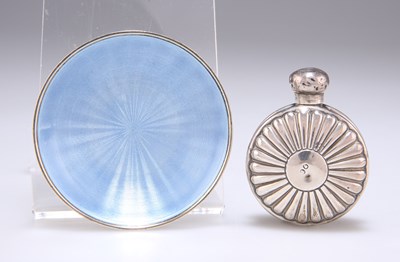 Lot 1045 - A VICTORIAN SILVER SCENT FLASK, AND A NORWEGIAN SILVER-GILT AND ENAMEL PIN DISH