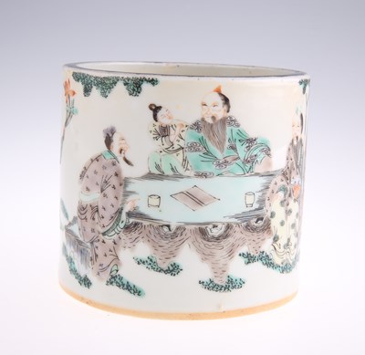 Lot 224 - A CHINESE FAMILLE VERTE BRUSH POT