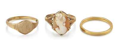 Lot 2342 - THREE RINGS