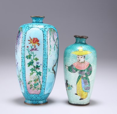 Lot 3114 - TWO EARLY 20TH CENTURY JAPANESE GINBARI VASES