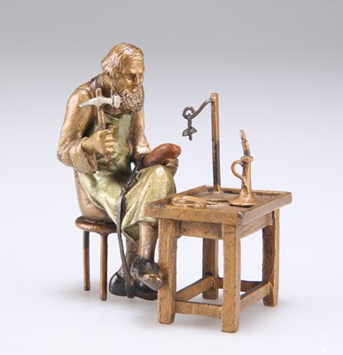 Lot 291 - AFTER FRANZ BERGMAN (AUSTRIAN 1861 -1936), AN AUSTRIAN COLD PAINTED BRONZE FIGURE OF A COBBLER