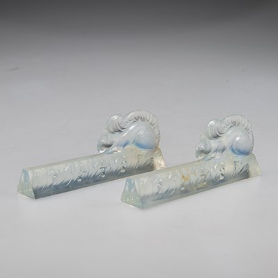 Lot 21 - A PAIR OF JOBLINGS OPALIQUE GLASS PAPERWEIGHTS, CIRCA 1930S