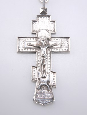 Lot 1435 - A 19TH CENTURY RUSSIAN SILVER ORTHODOX CRUCIFIX PENDANT ON CHAIN