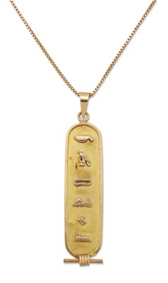 Lot 2000 - AN EGYPTIAN PENDANT ON CHAIN