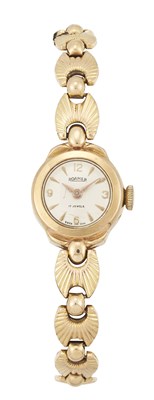 Lot 2083 - A LADY'S 9 CARAT GOLD ROAMER BRACELET WATCH