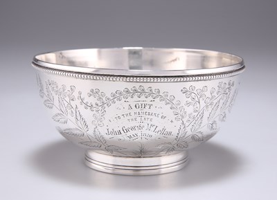 Lot 345 - A VICTORIAN SMALL SILVER BOWL