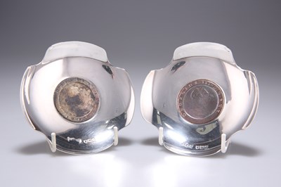 Lot 1176 - A PAIR OF LATE VICTORIAN SILVER 'CARTWHEEL PENNY' COIN DISHES