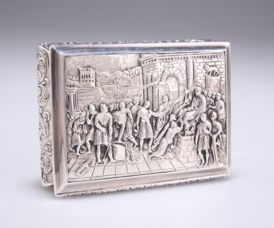 Lot 1225 - A GEORGE IV SILVER TABLE SNUFF BOX