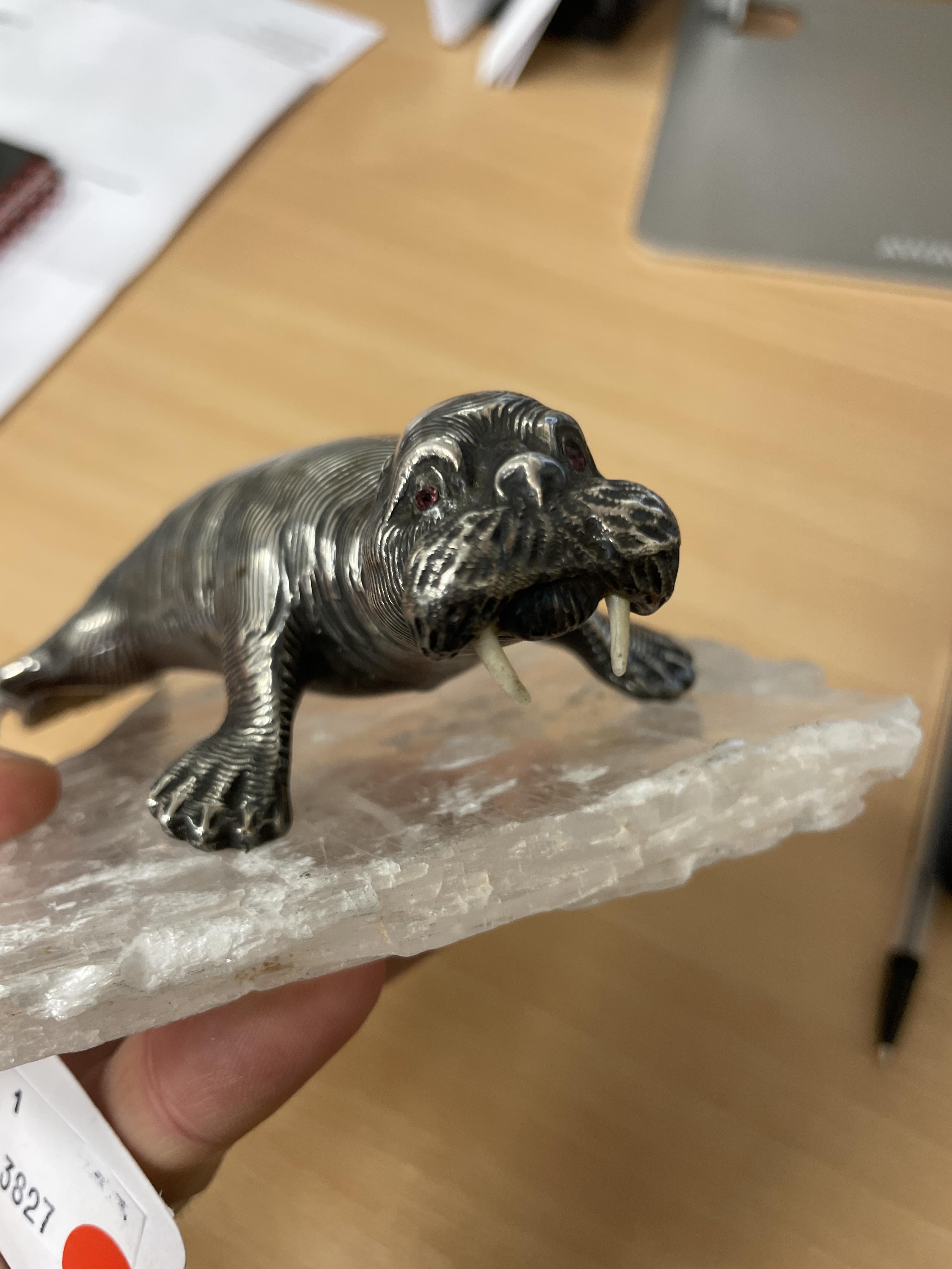 Lot 1420 - AN UNMARKED MODEL OF A WALRUS, PROBABLY