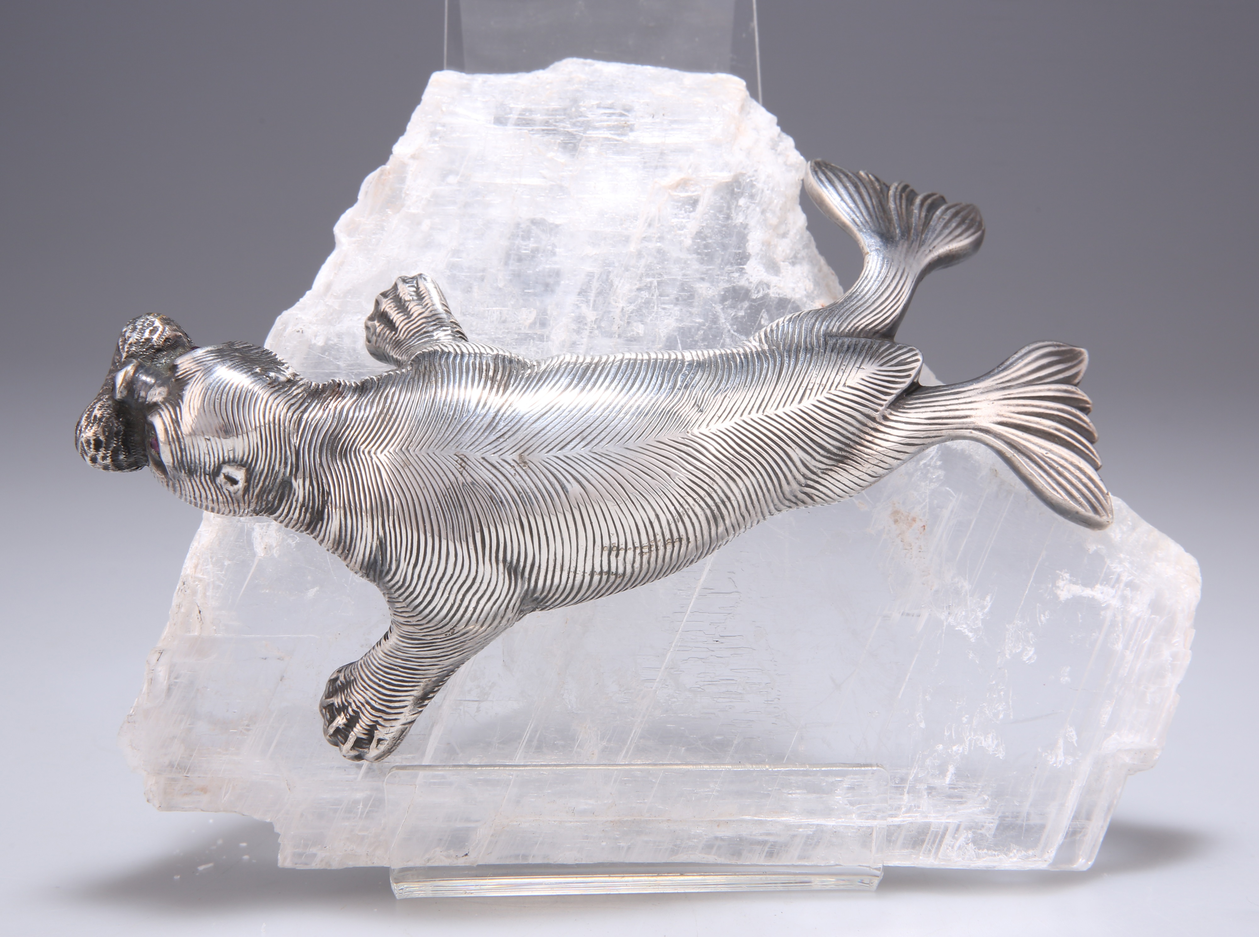 Lot 1420 - AN UNMARKED MODEL OF A WALRUS, PROBABLY