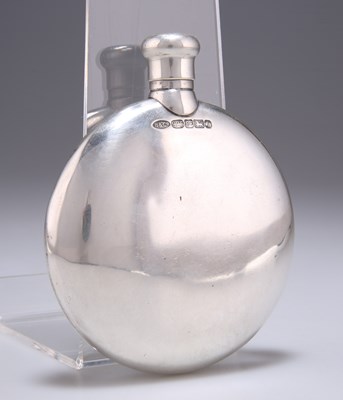 Lot 1026 - AN ELIZABETH II SILVER FLASK