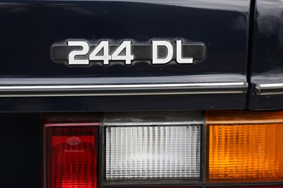 Lot 804 - A VOLVO 244 DL 4-DOOR SALOON