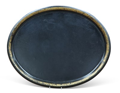 Lot 595 - A VICTORIAN PAPIER-MÂCHÉ TRAY