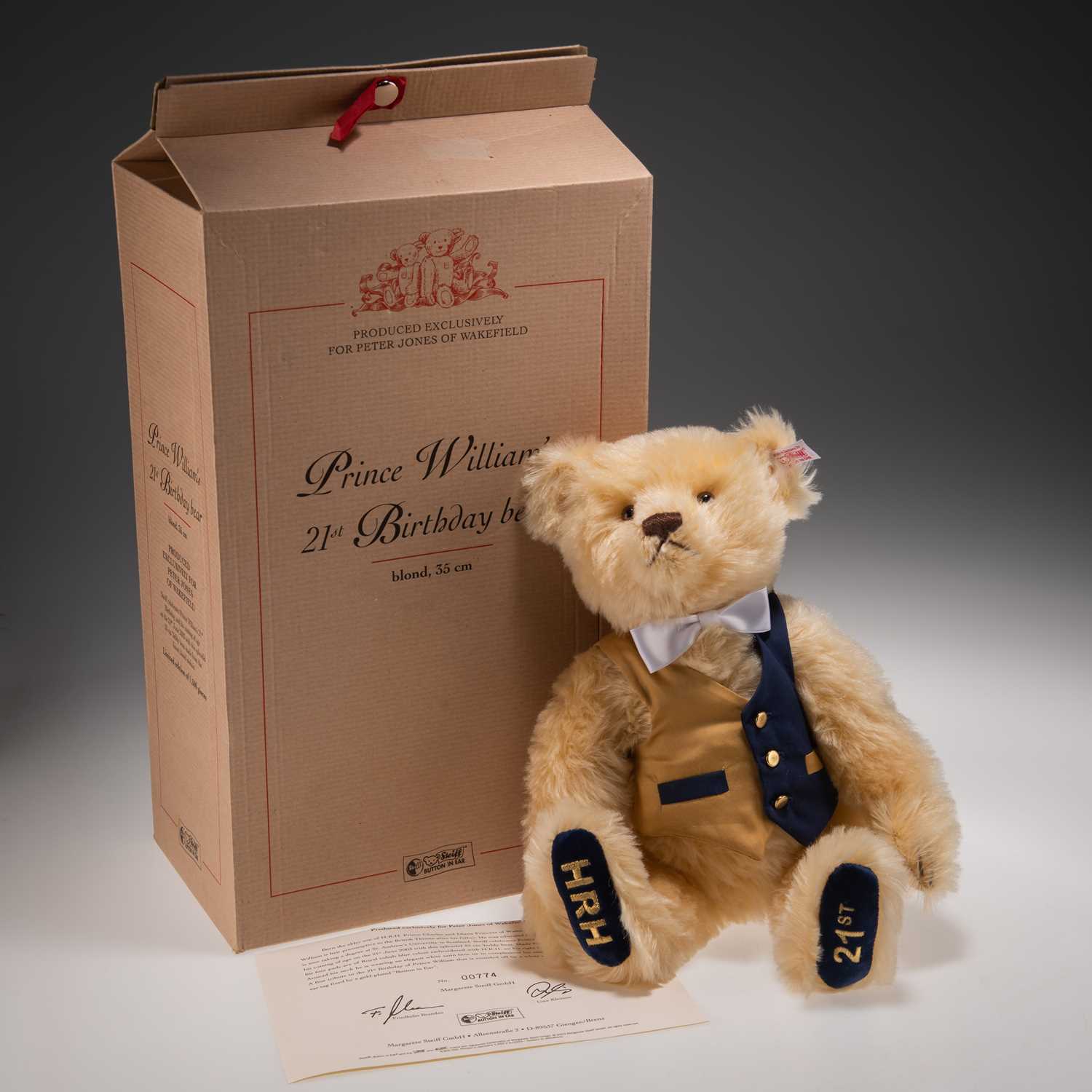 Lot 458 - A STEIFF 'PRINCE WILLIAM'S 21ST BIRTHDAY' BEAR