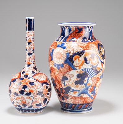 Lot 205 - TWO JAPANESE IMARI VASES, LATE 19TH/EARLY 20TH CENTURY