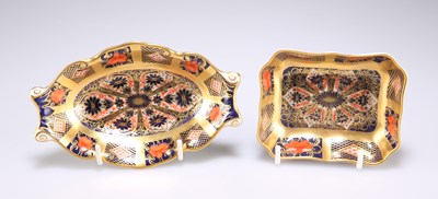 Lot 46 - TWO ROYAL CROWN DERBY IMARI TRINKET DISHES