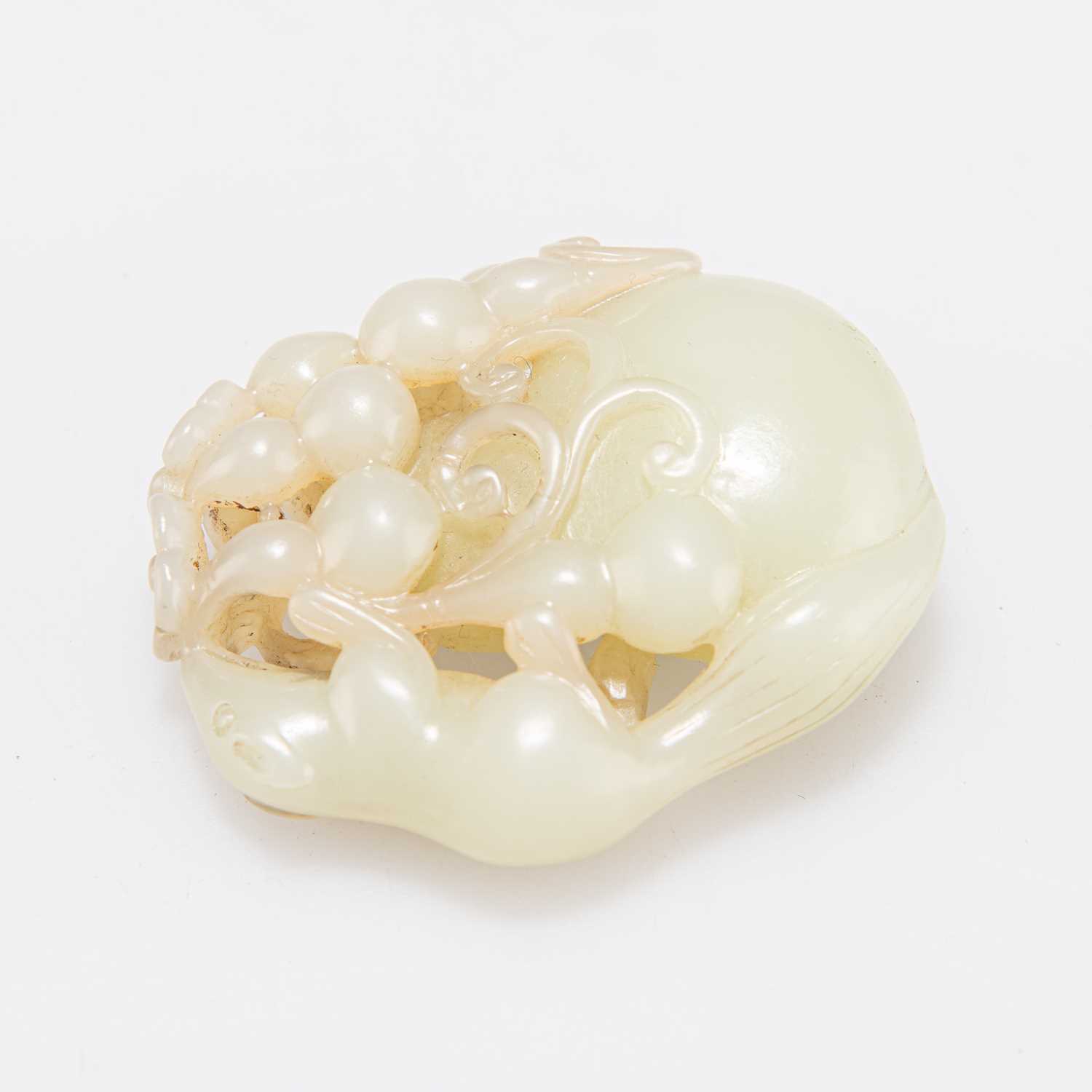 Lot 272 - A CHINESE JADE 'SQUIRREL AND GRAPES' GROUP
