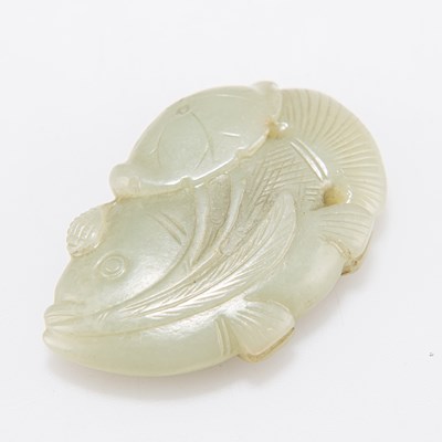 Lot 260 - A CHINESE JADE 'CARP' PENDANT