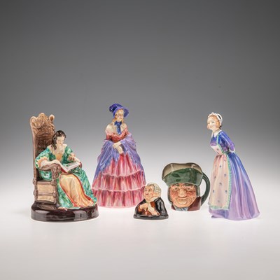 Lot 128 - A GROUP OF ROYAL DOULTON FIGURES