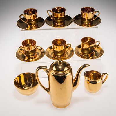 Lot 66 - A JAPANESE NORITAKE PORCELAIN GILT COFFEE SET FOR SIX PERSONS