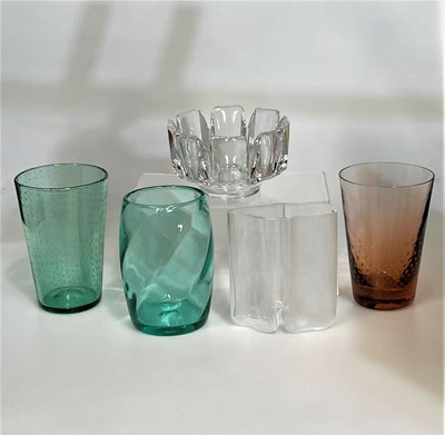 Lot 31A - A GROUP OF ART GLASS