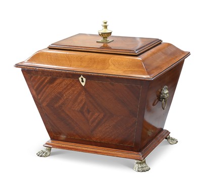 Lot 708 - A 19TH CENTURY MAHOGANY CELLARETTE