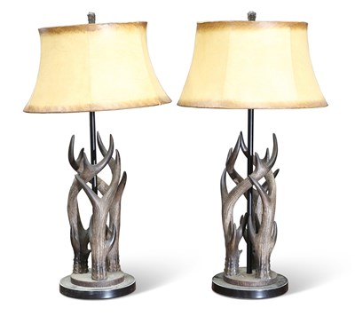 Lot 531 - A PAIR OF SIMULATED ANTLER TABLE LAMPS