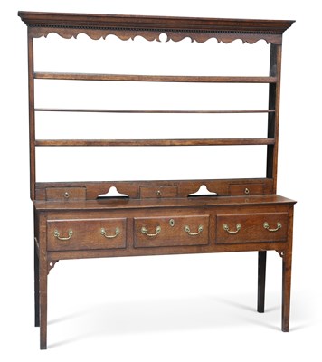 Lot 658 - AN 18TH CENTURY OAK DRESSER AND RACK