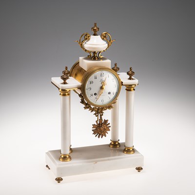 Lot 1144 - A FRENCH GILT-BRASS AND WHITE MARBLE MANTEL CLOCK, 20TH CENTURY