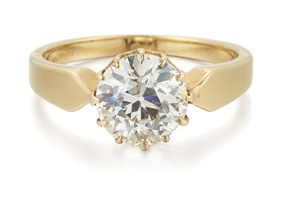 Lot 2140 - A SOLITAIRE OLD-CUT DIAMOND RING