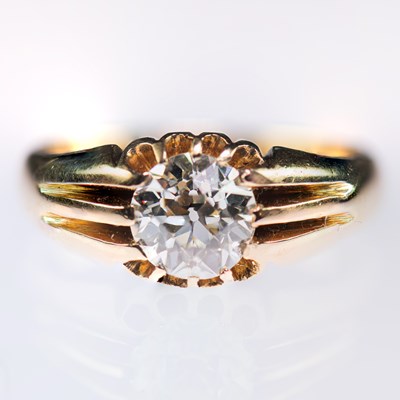 Lot 2109 - AN EARLY 20TH CENTURY SOLITAIRE OLD-CUT DIAMOND RING