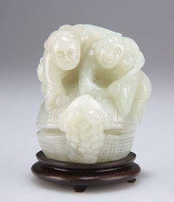 Lot 659 - A CHINESE JADE GROUP