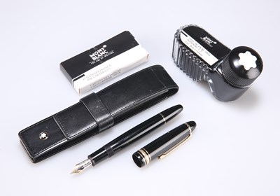 Lot 778 - A MONT BLANC MEISTERSTÜCK FOUNTAIN PEN