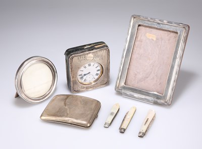 Lot 326 - A MIXED GROUP OF SILVER ITEMS, VICTORIAN AND LATER