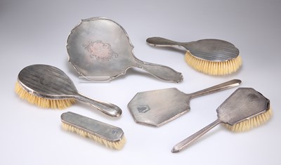 Lot 158 - ASSORTED SILVER-MOUNTED DRESSING TABLE BRUSHES