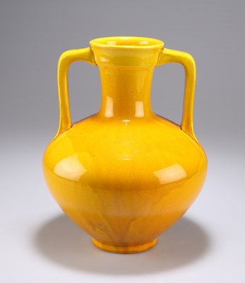 Lot 569 - A BURMANTOFTS FAÏENCE TWO-HANDLED VASE