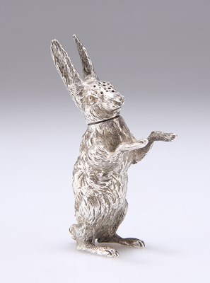 Lot 207 - A GEORGE V SILVER NOVELTY HARE PEPPER POT