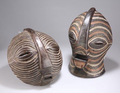 Lot 973 - ETHNOGRAPHICA: TWO TRIBAL MASKS