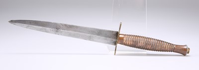 Lot 971 - A FAIRBAIRN SYKES TYPE COMMANDO DAGGER